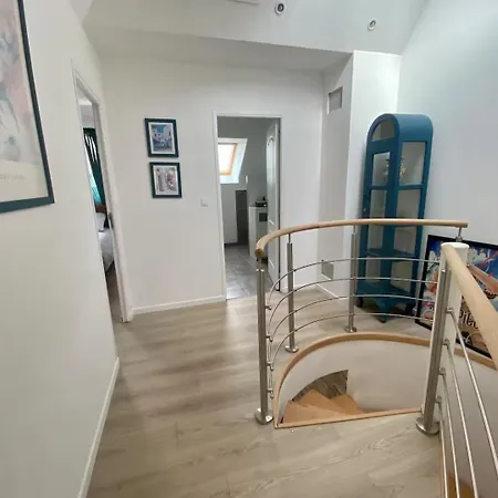 בית הארחה Maison De Caractere A Corseul, Jardin Et Piscine *